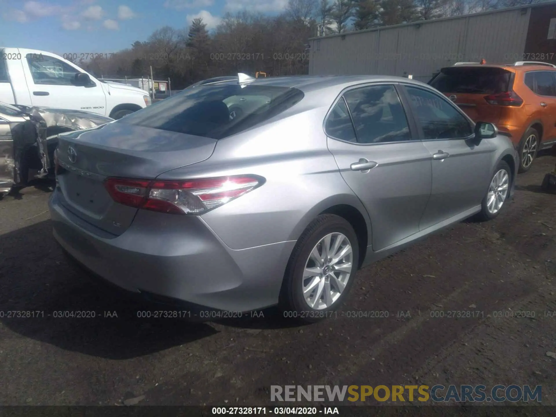 4 Фотография поврежденного автомобиля 4T1B11HK5KU749093 TOYOTA CAMRY 2019