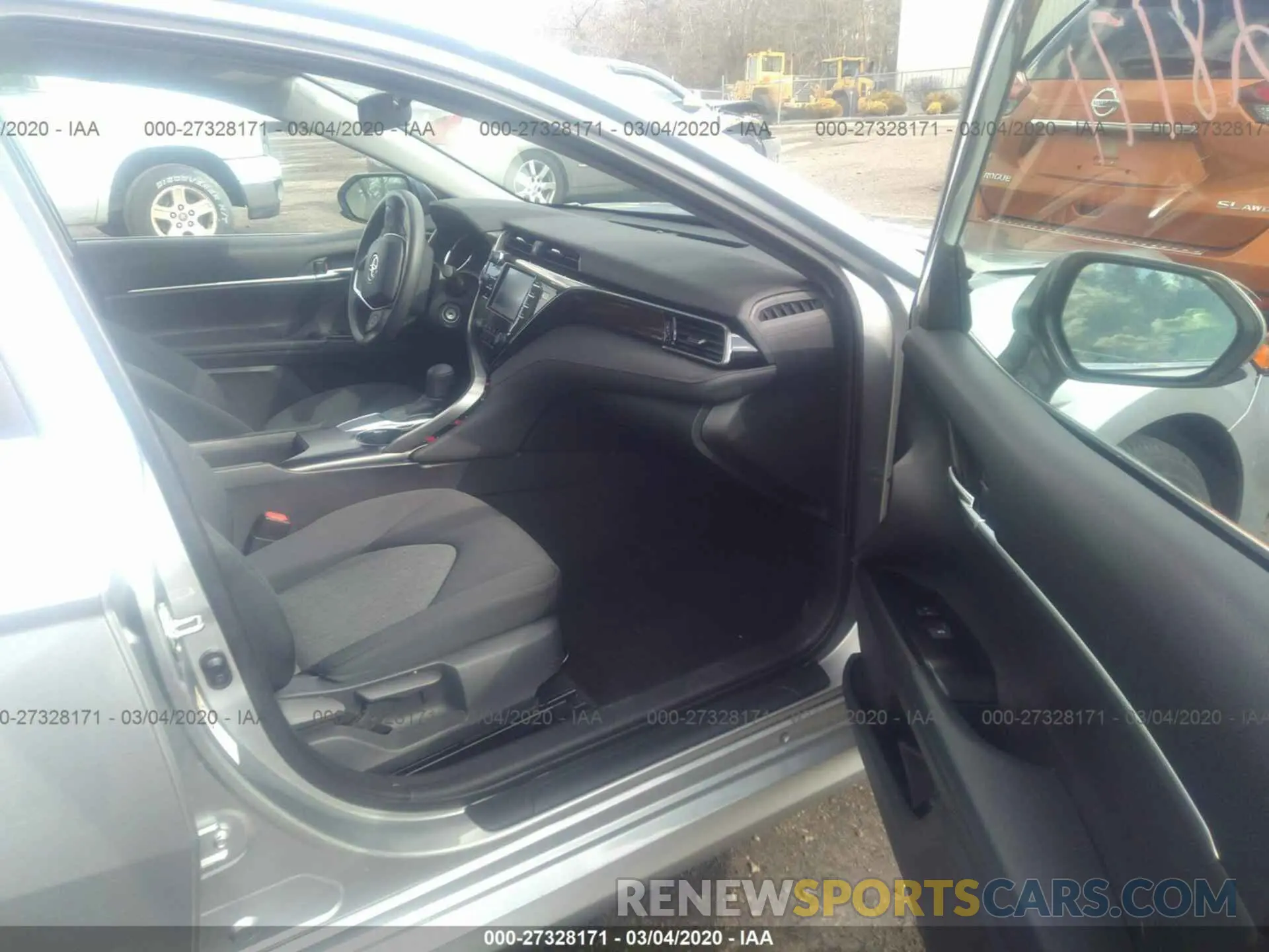 5 Фотография поврежденного автомобиля 4T1B11HK5KU749093 TOYOTA CAMRY 2019