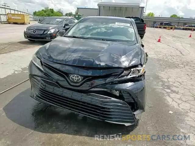14 Photograph of a damaged car 4T1B11HK5KU751121 TOYOTA CAMRY 2019