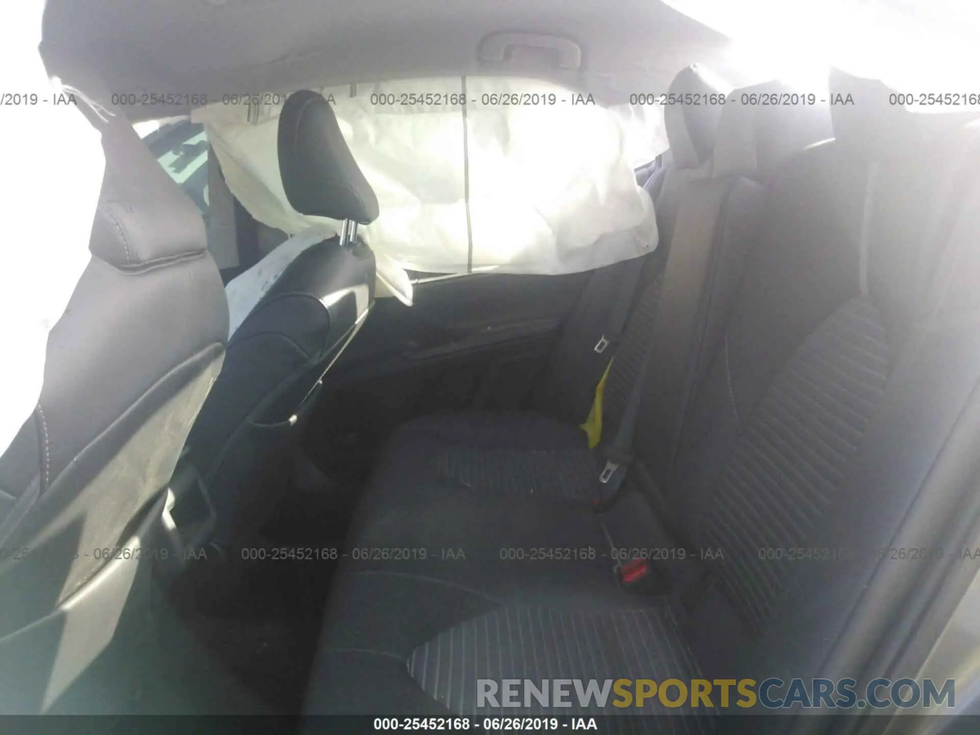8 Photograph of a damaged car 4T1B11HK5KU753046 TOYOTA CAMRY 2019