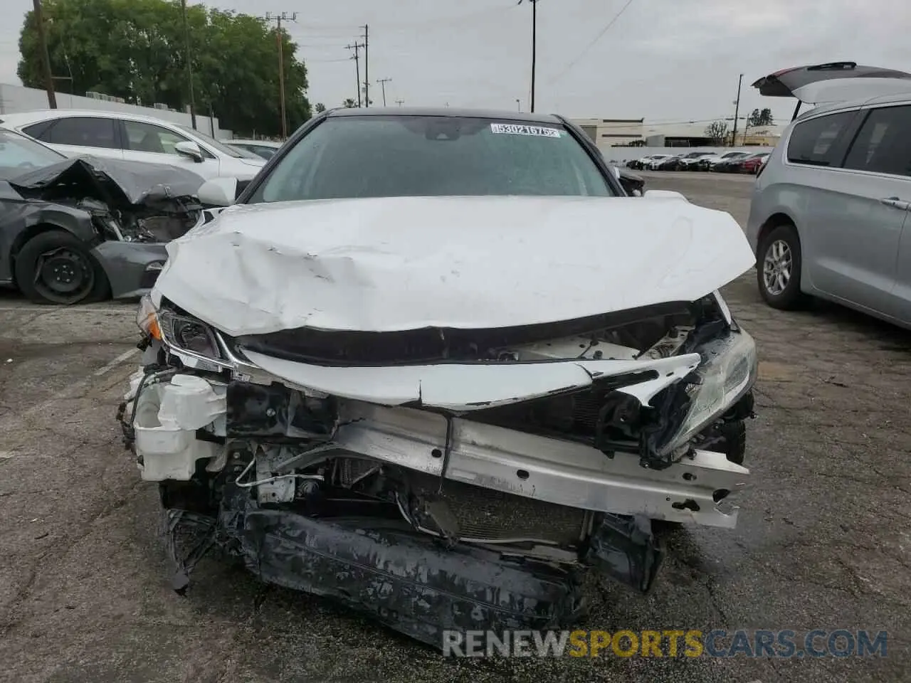 5 Photograph of a damaged car 4T1B11HK5KU757680 TOYOTA CAMRY 2019