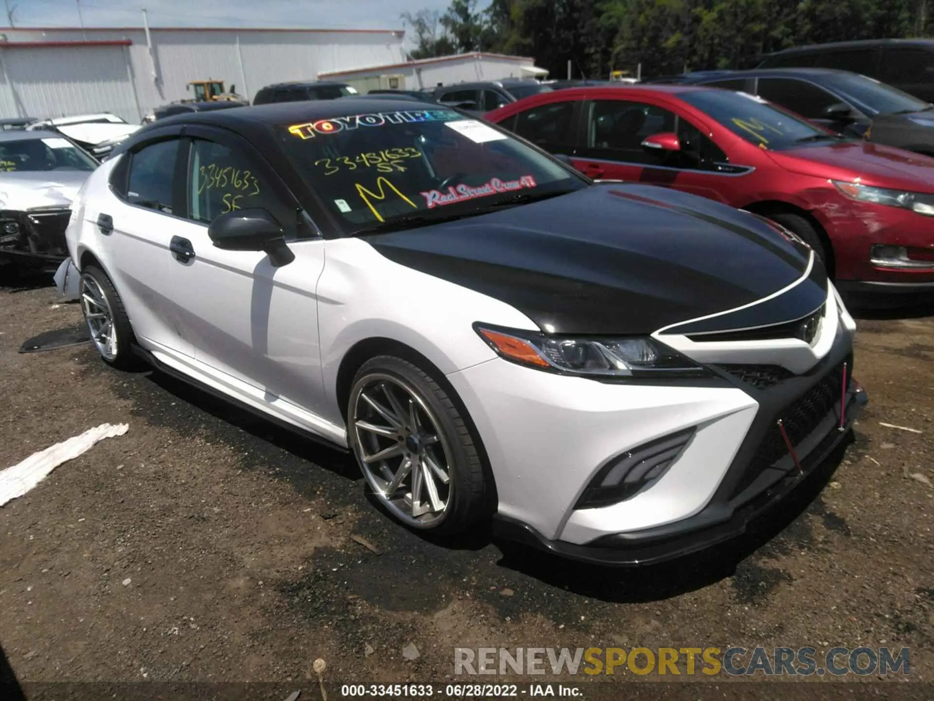 1 Photograph of a damaged car 4T1B11HK5KU764175 TOYOTA CAMRY 2019