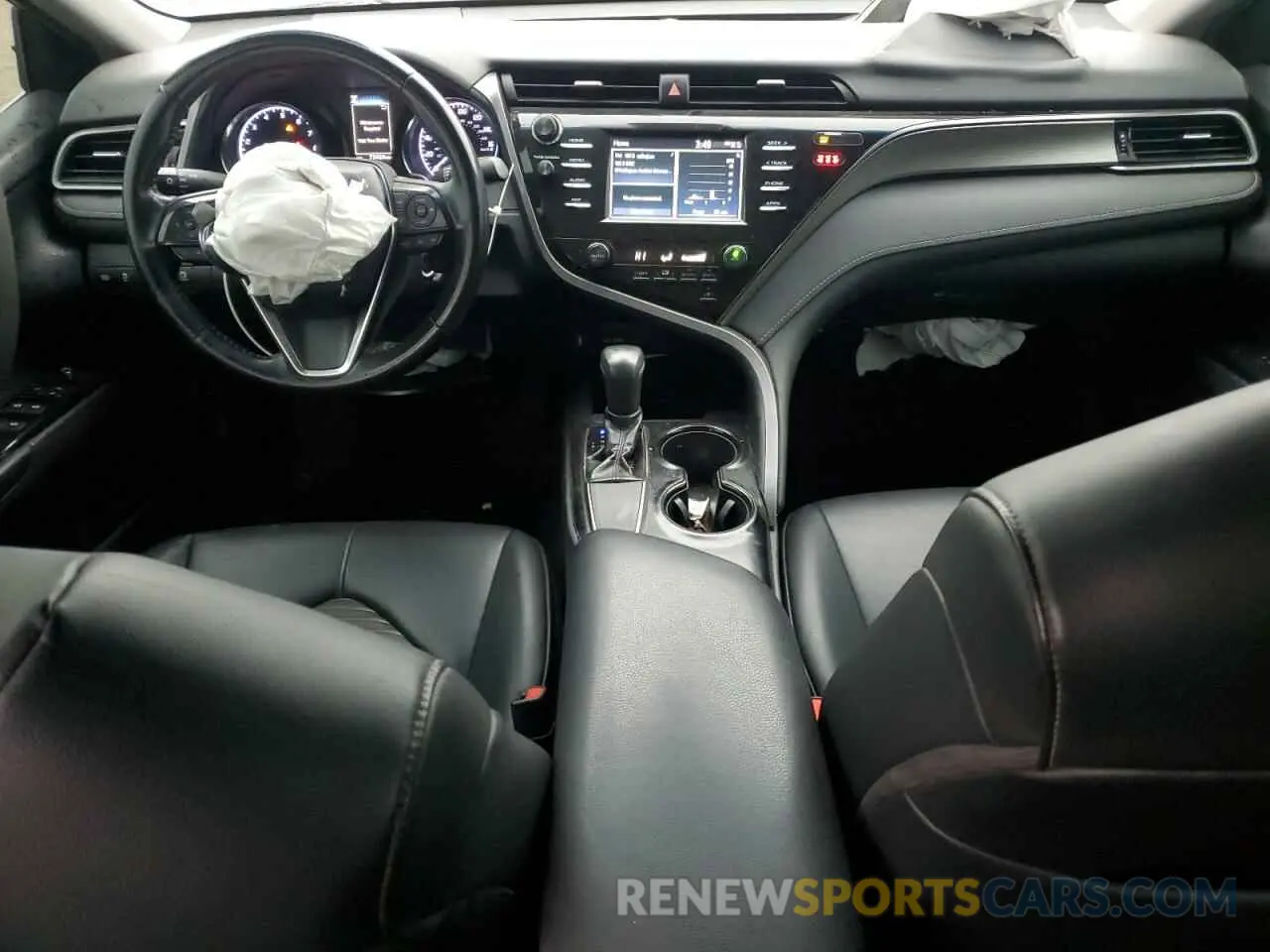 8 Photograph of a damaged car 4T1B11HK5KU767707 TOYOTA CAMRY 2019