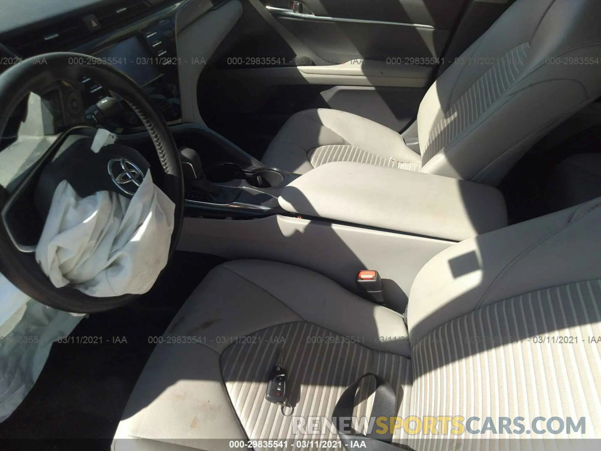 5 Photograph of a damaged car 4T1B11HK5KU770431 TOYOTA CAMRY 2019