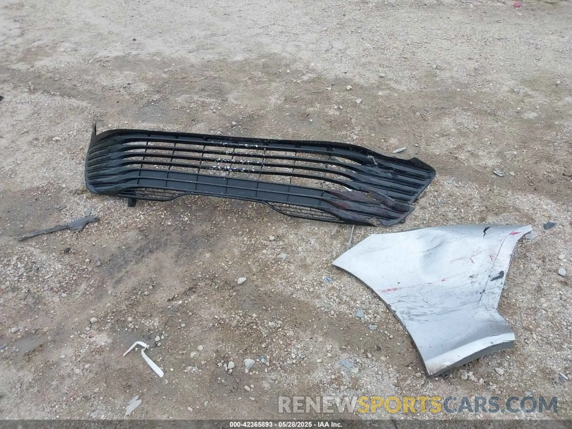 12 Photograph of a damaged car 4T1B11HK5KU777573 TOYOTA CAMRY 2019