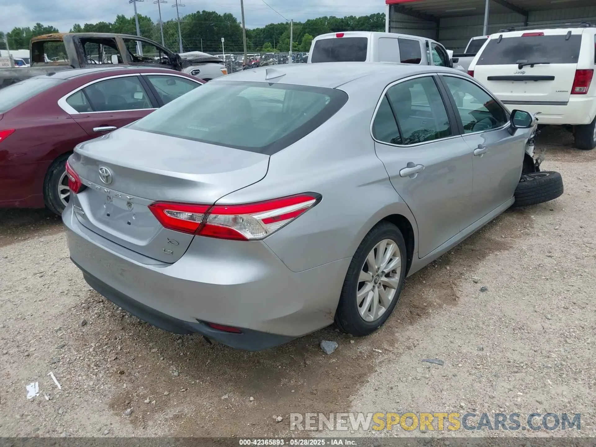 4 Photograph of a damaged car 4T1B11HK5KU777573 TOYOTA CAMRY 2019