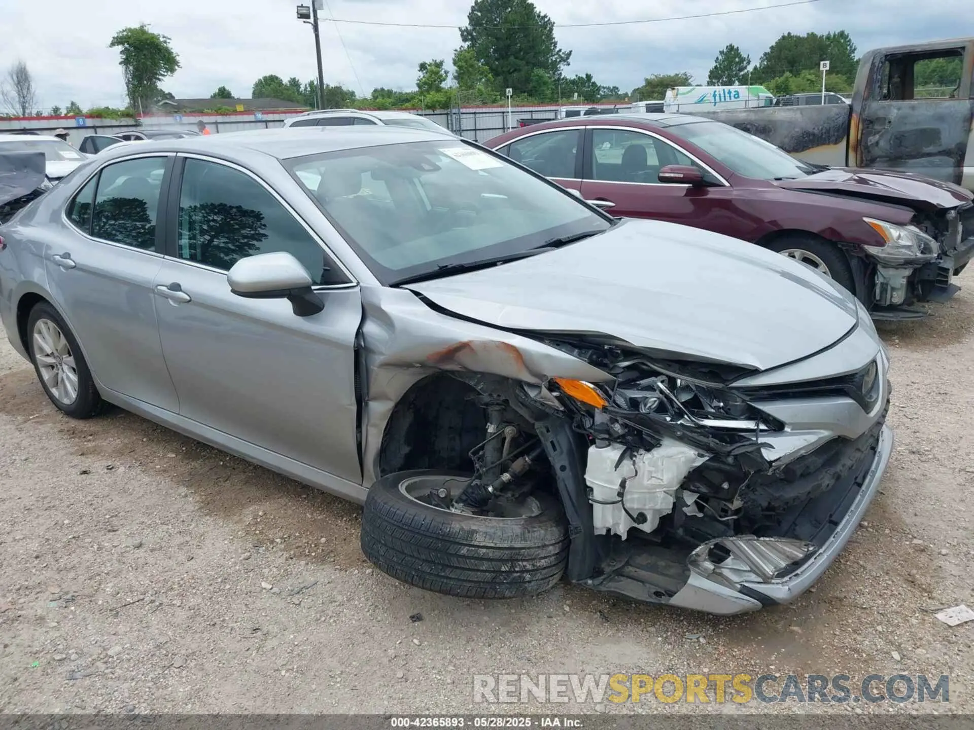 6 Photograph of a damaged car 4T1B11HK5KU777573 TOYOTA CAMRY 2019