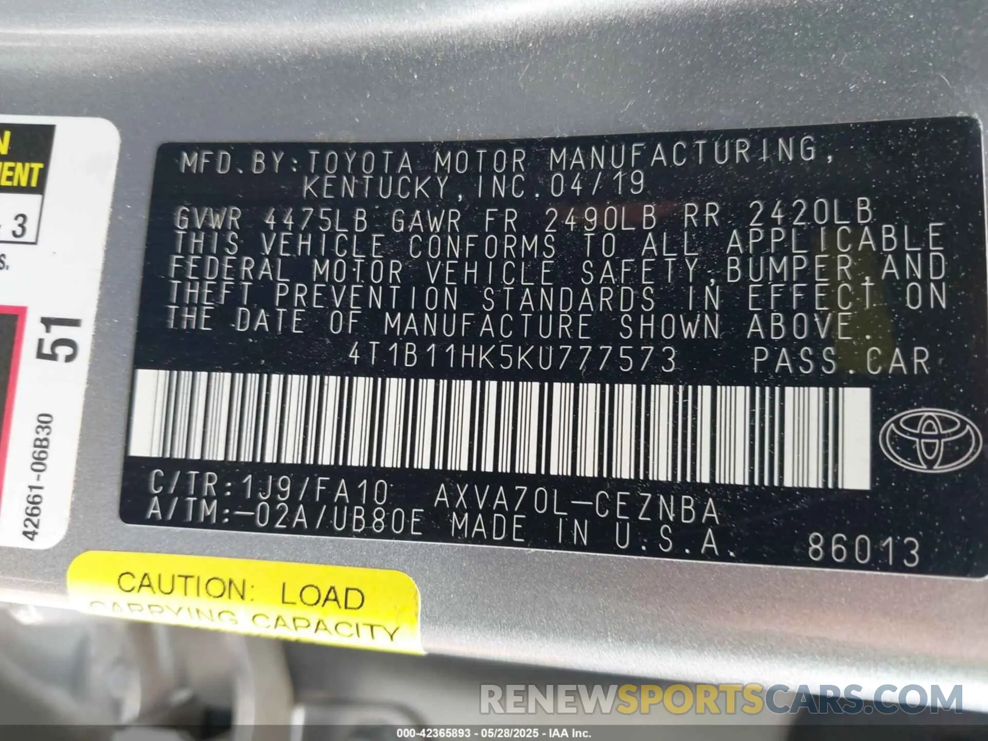 9 Photograph of a damaged car 4T1B11HK5KU777573 TOYOTA CAMRY 2019