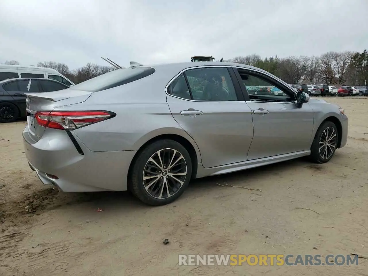 3 Фотография поврежденного автомобиля 4T1B11HK5KU780019 TOYOTA CAMRY 2019