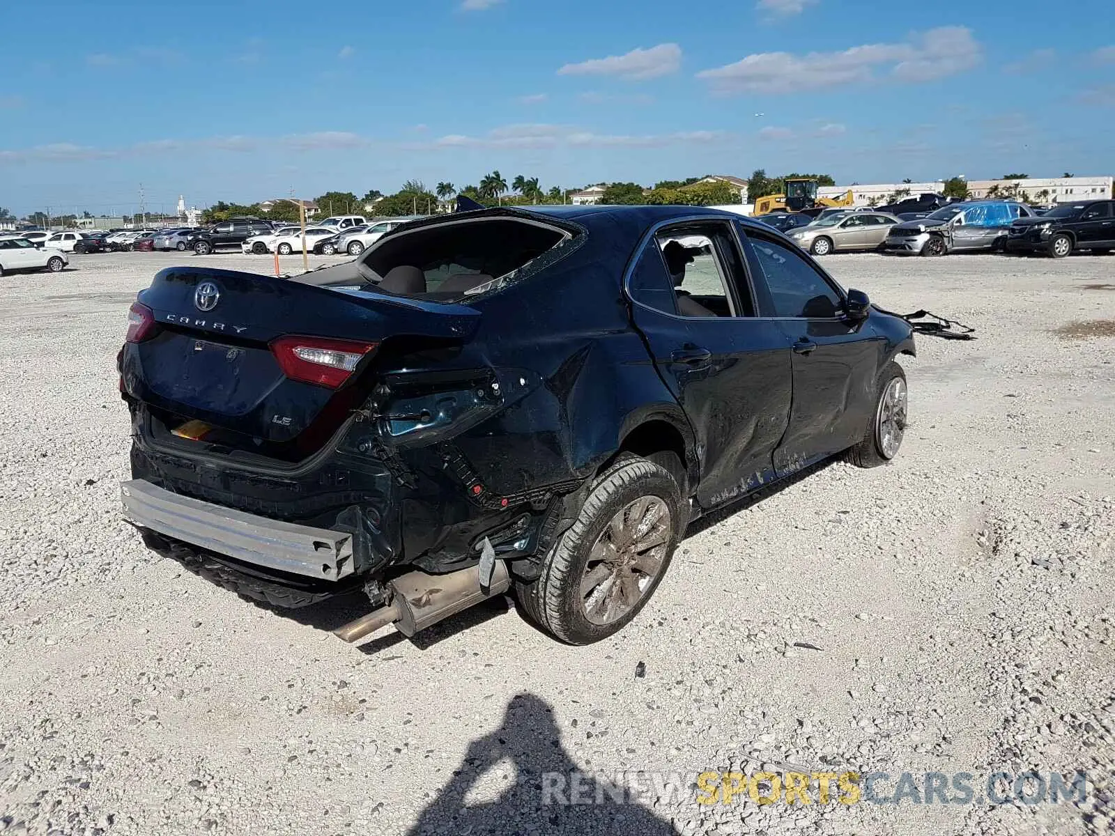 9 Photograph of a damaged car 4T1B11HK5KU780912 TOYOTA CAMRY 2019