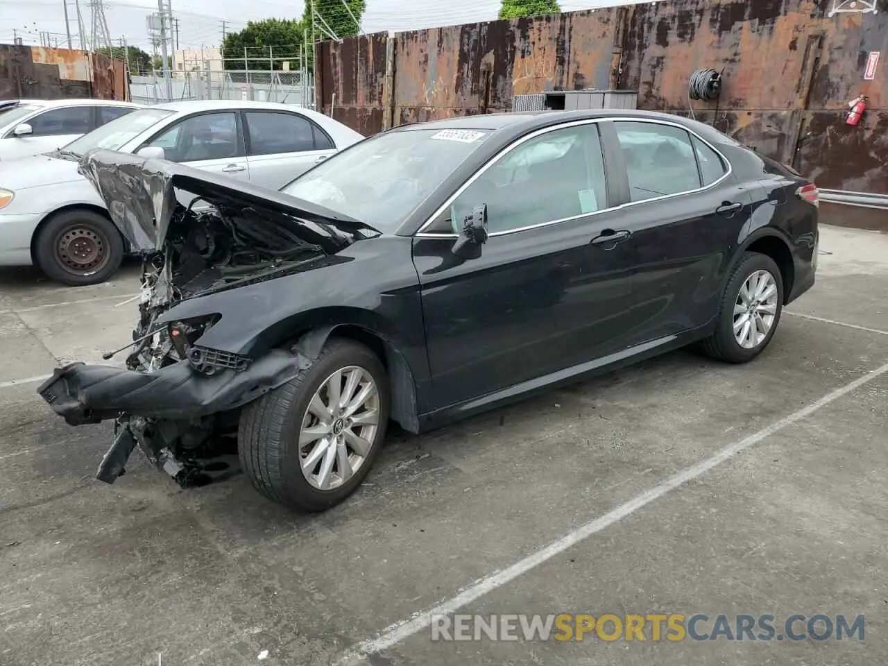 1 Фотография поврежденного автомобиля 4T1B11HK5KU782014 TOYOTA CAMRY 2019