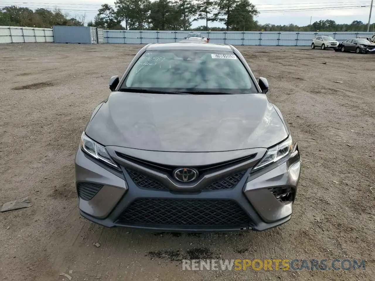 5 Photograph of a damaged car 4T1B11HK5KU796589 TOYOTA CAMRY 2019