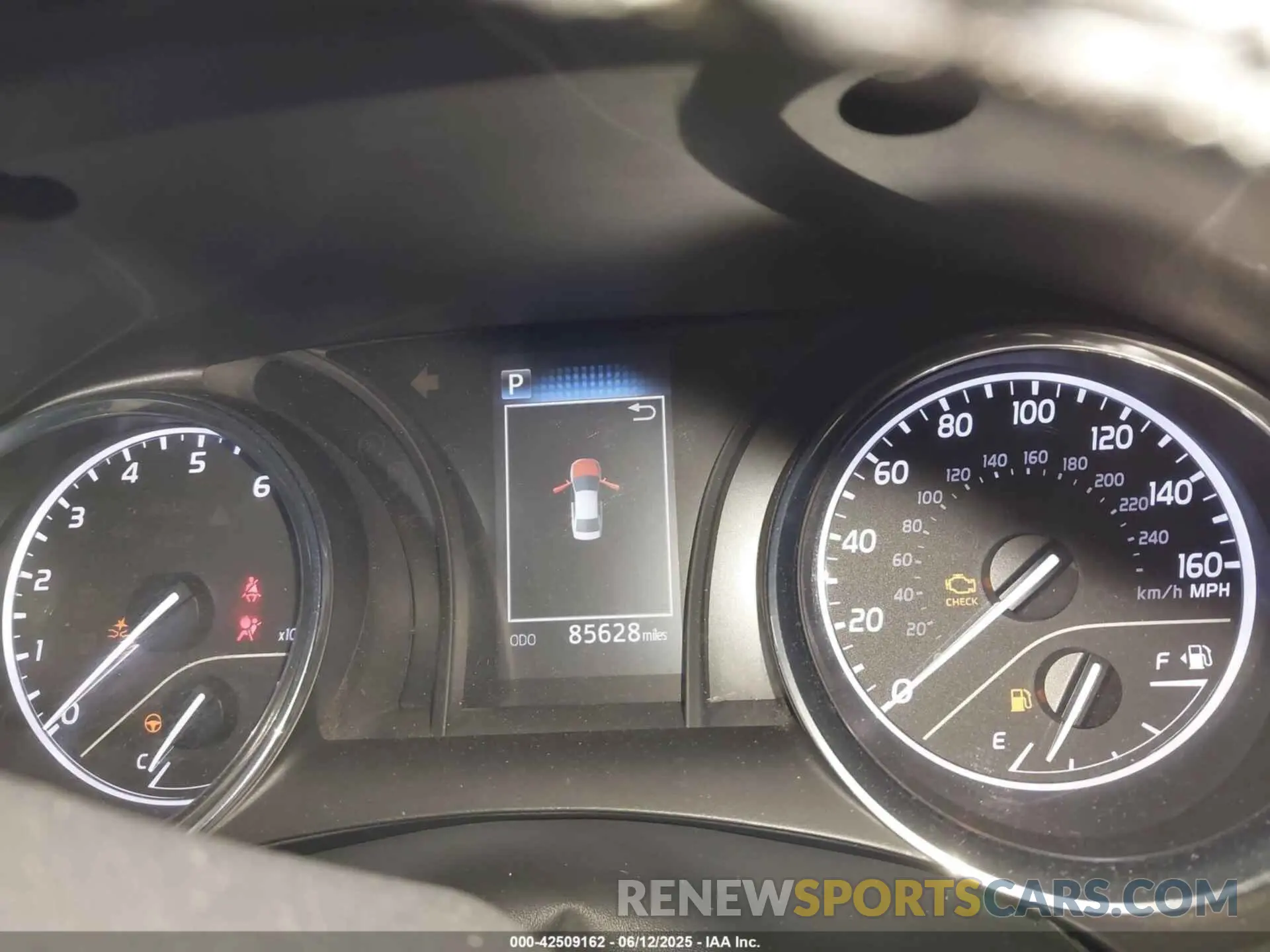 7 Photograph of a damaged car 4T1B11HK5KU808563 TOYOTA CAMRY 2019