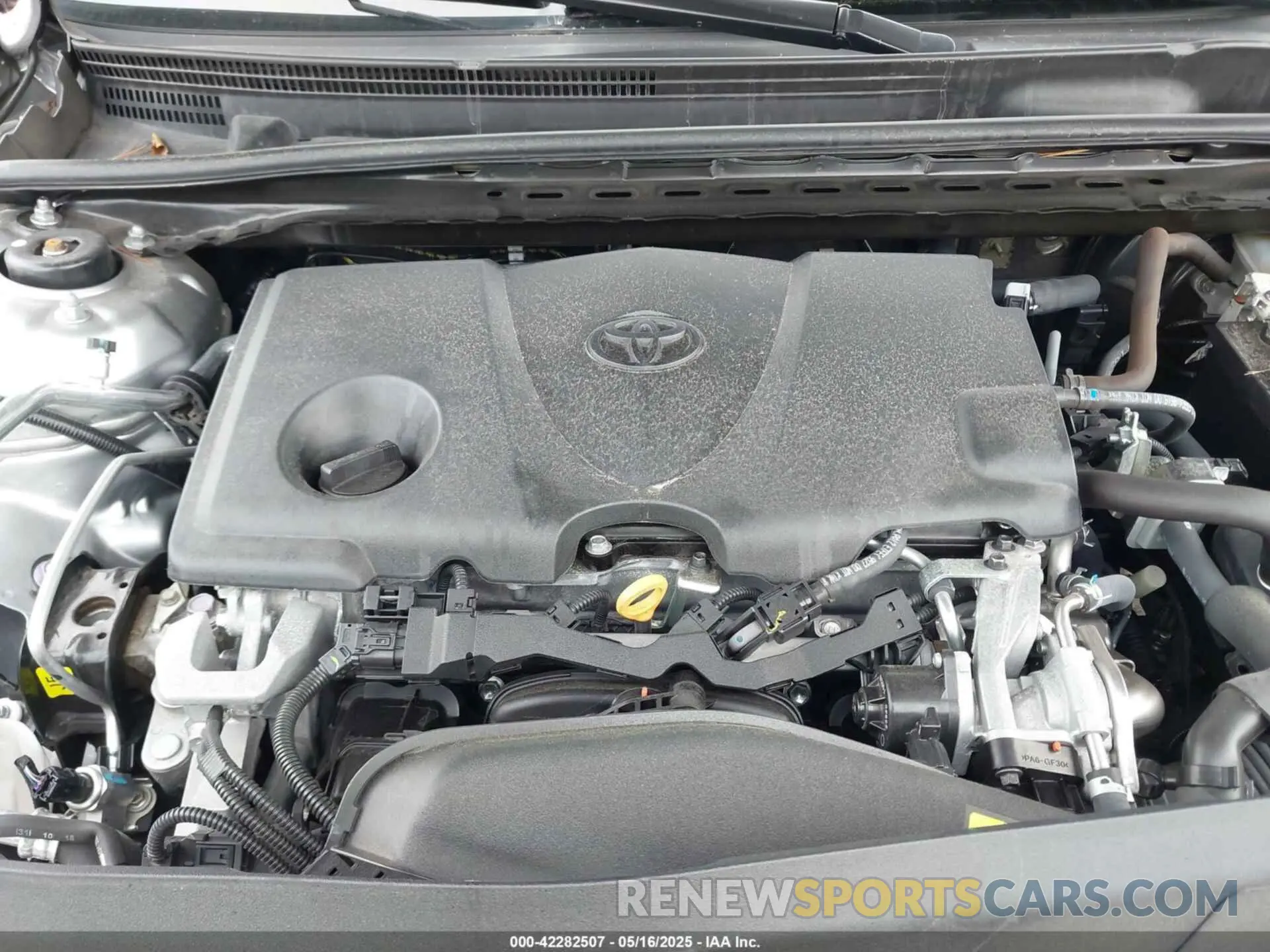 10 Photograph of a damaged car 4T1B11HK5KU813553 TOYOTA CAMRY 2019