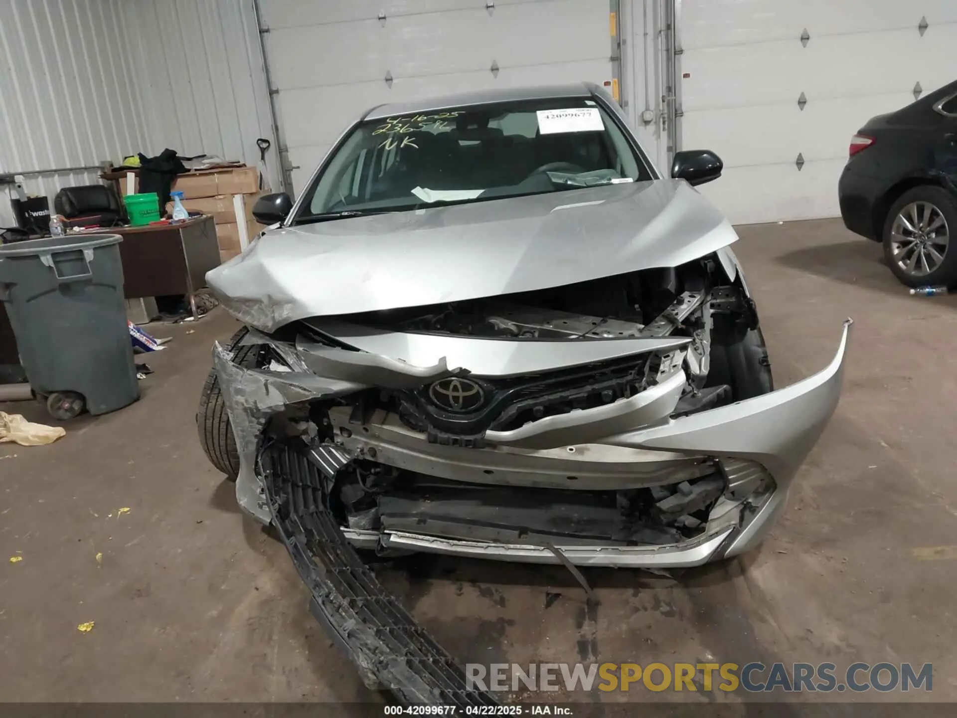 12 Фотография поврежденного автомобиля 4T1B11HK5KU814007 TOYOTA CAMRY 2019
