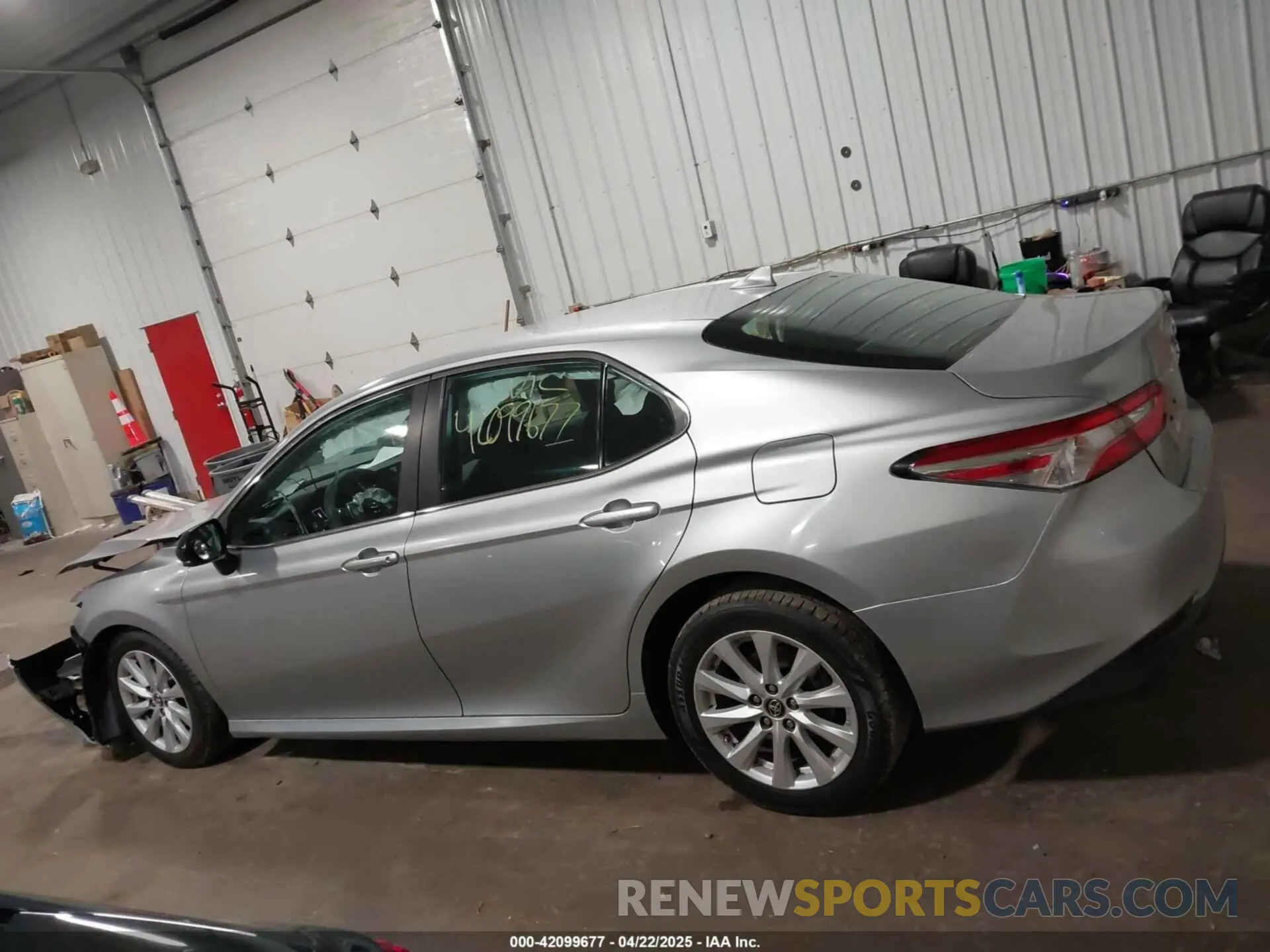 14 Фотография поврежденного автомобиля 4T1B11HK5KU814007 TOYOTA CAMRY 2019