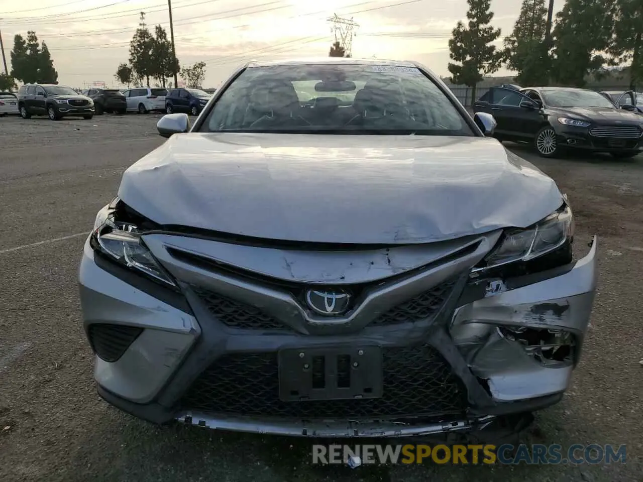5 Photograph of a damaged car 4T1B11HK5KU823659 TOYOTA CAMRY 2019