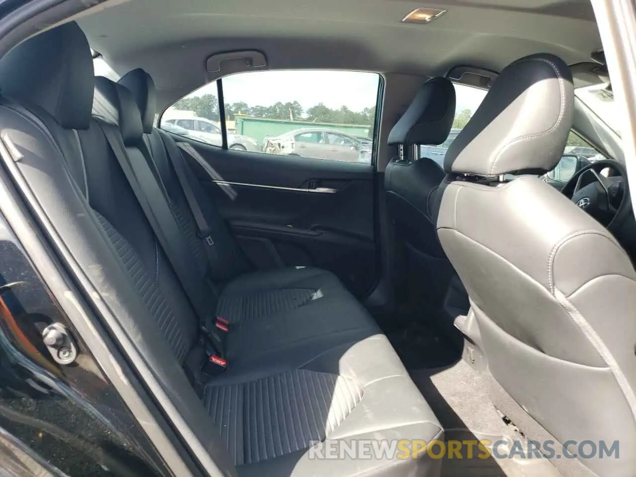 10 Фотография поврежденного автомобиля 4T1B11HK5KU825055 TOYOTA CAMRY 2019