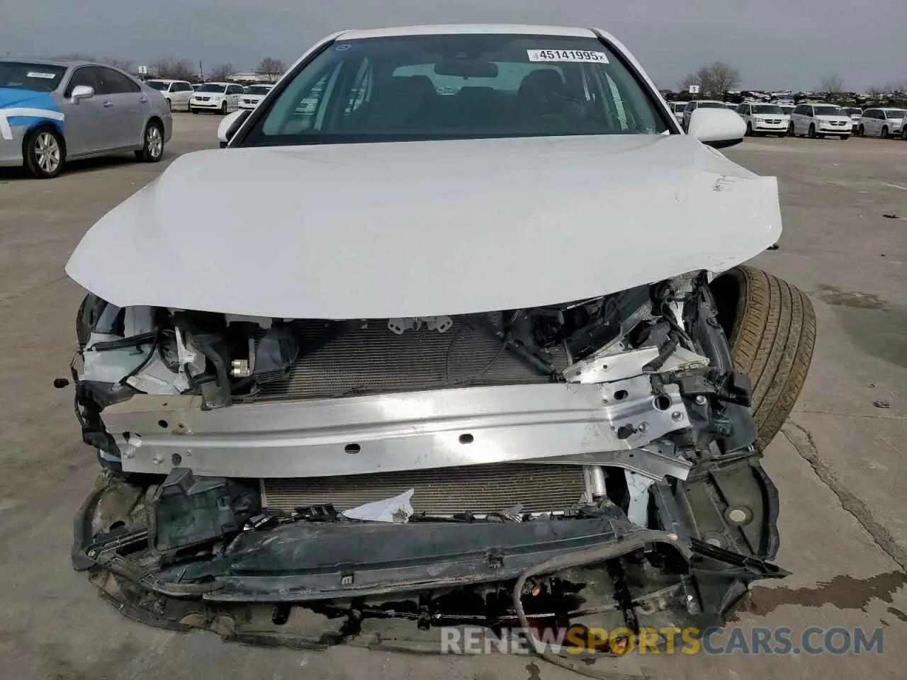 5 Photograph of a damaged car 4T1B11HK5KU825122 TOYOTA CAMRY 2019