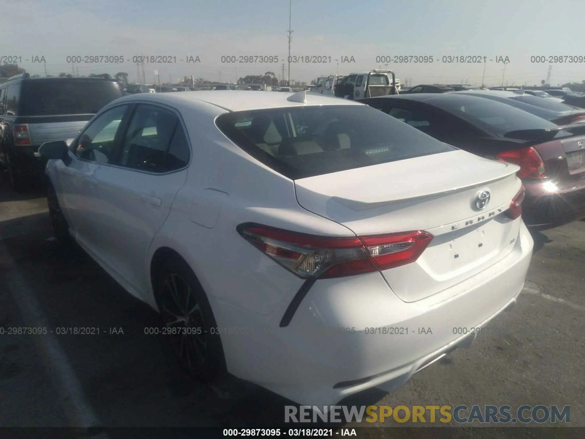 3 Photograph of a damaged car 4T1B11HK5KU829848 TOYOTA CAMRY 2019