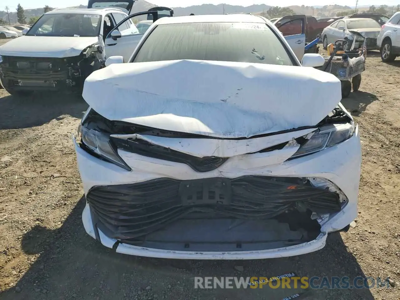 5 Photograph of a damaged car 4T1B11HK5KU841398 TOYOTA CAMRY 2019