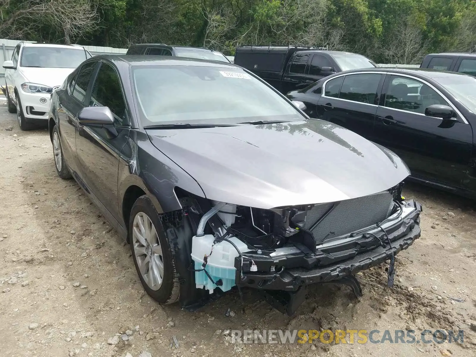 1 Photograph of a damaged car 4T1B11HK5KU845323 TOYOTA CAMRY 2019