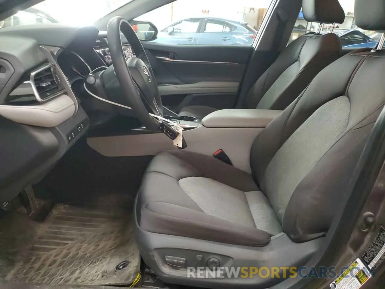 7 Photograph of a damaged car 4T1B11HK5KU851364 TOYOTA CAMRY 2019