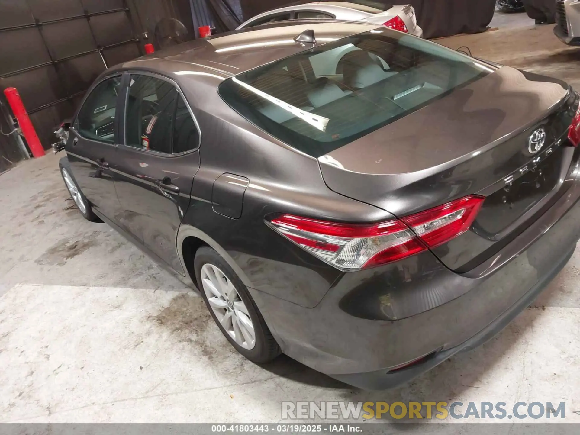 3 Photograph of a damaged car 4T1B11HK5KU852482 TOYOTA CAMRY 2019