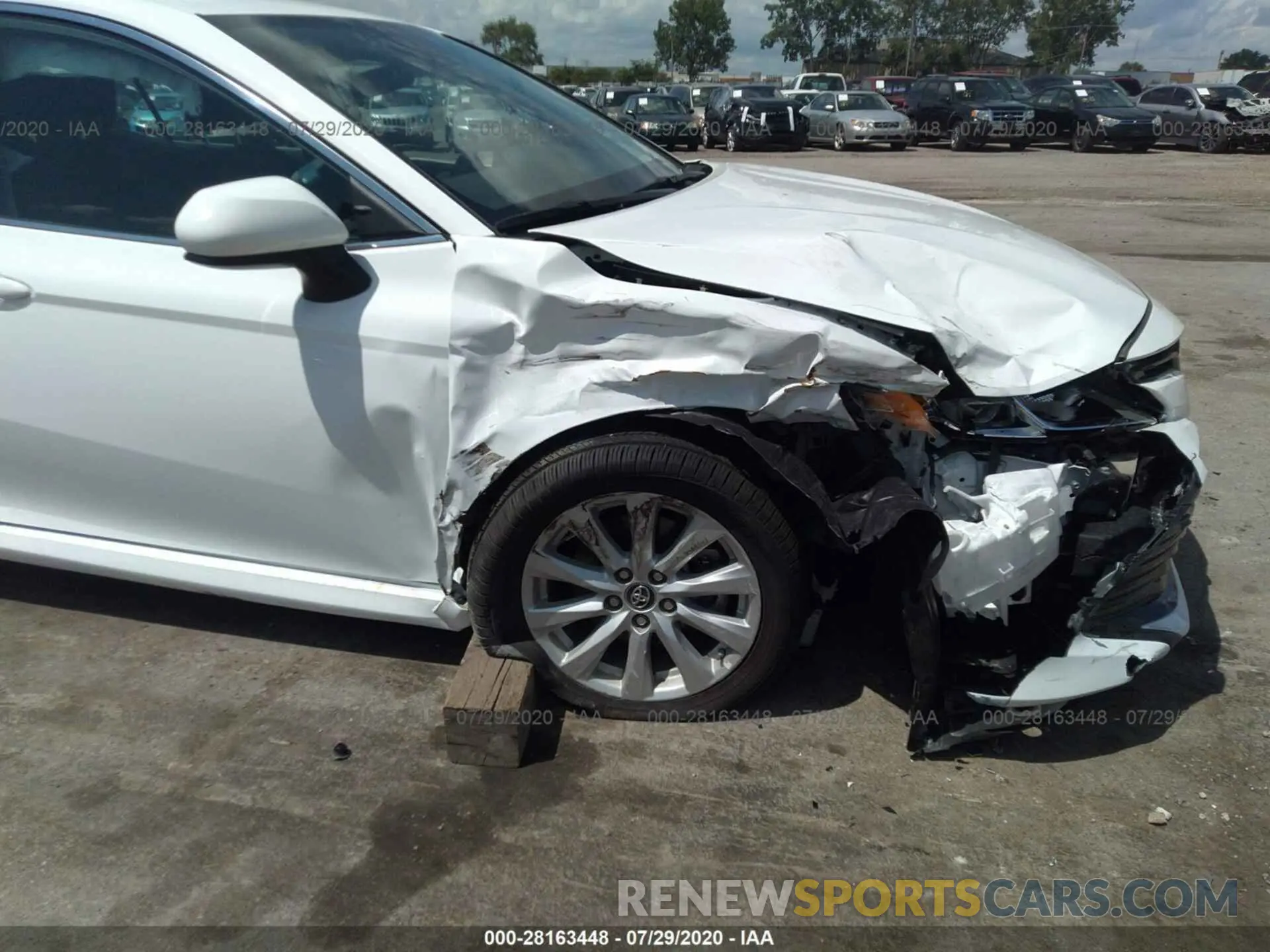 6 Photograph of a damaged car 4T1B11HK5KU856063 TOYOTA CAMRY 2019