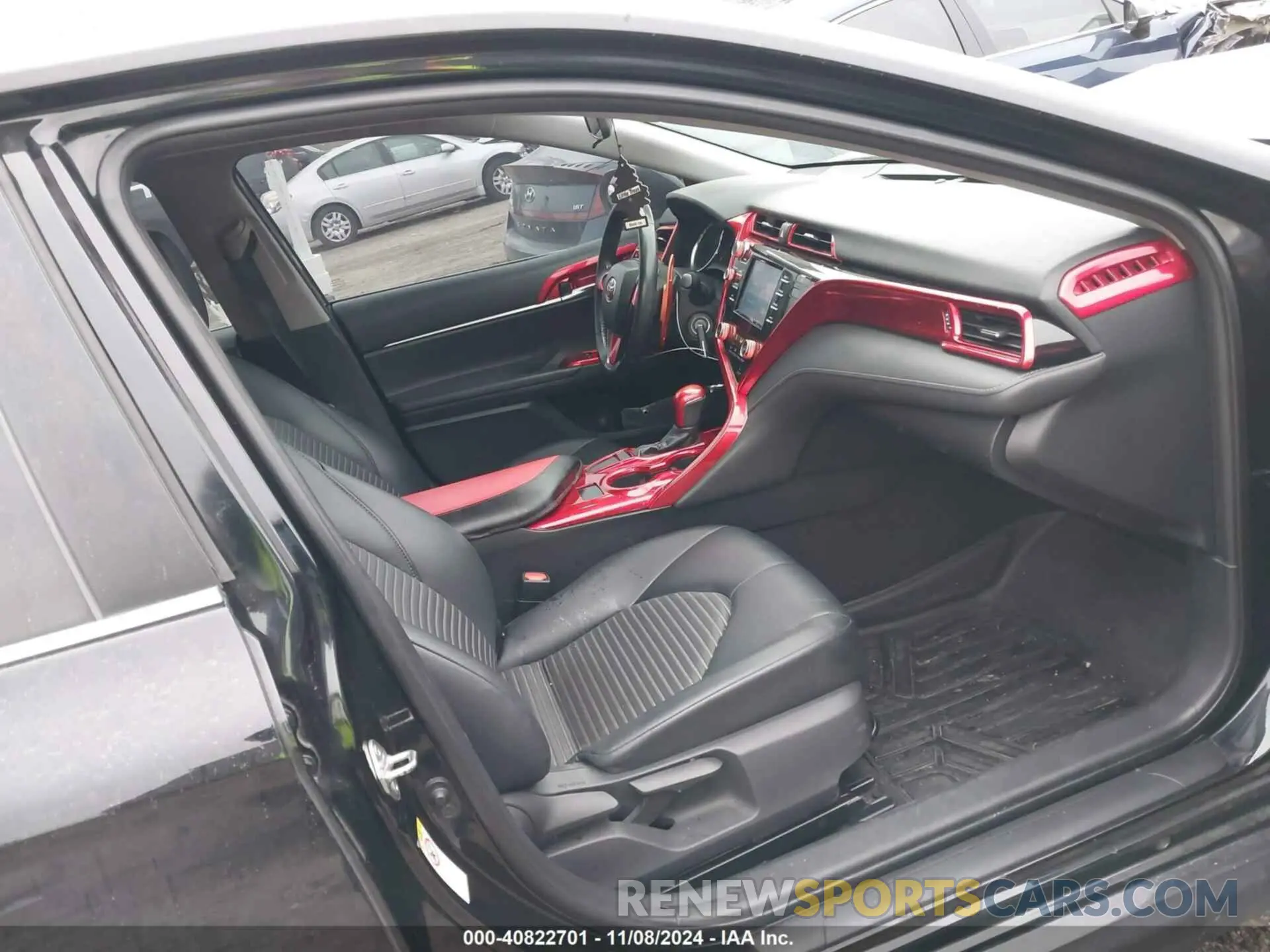 5 Photograph of a damaged car 4T1B11HK6KU173918 TOYOTA CAMRY 2019