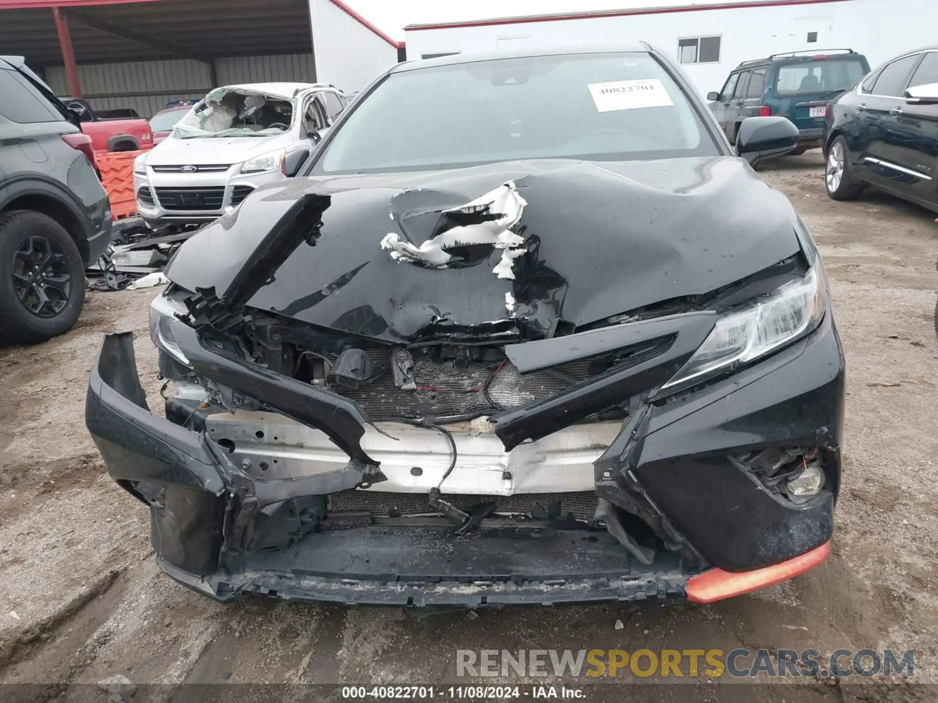 6 Photograph of a damaged car 4T1B11HK6KU173918 TOYOTA CAMRY 2019