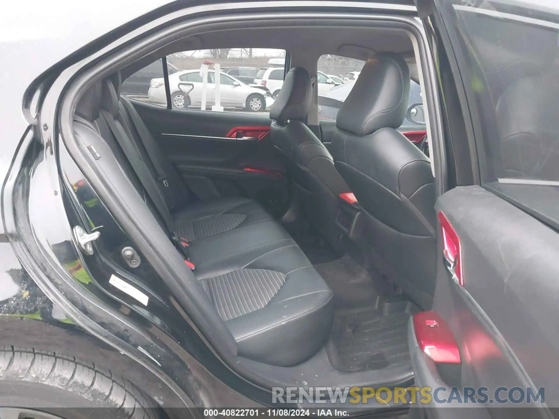 8 Photograph of a damaged car 4T1B11HK6KU173918 TOYOTA CAMRY 2019