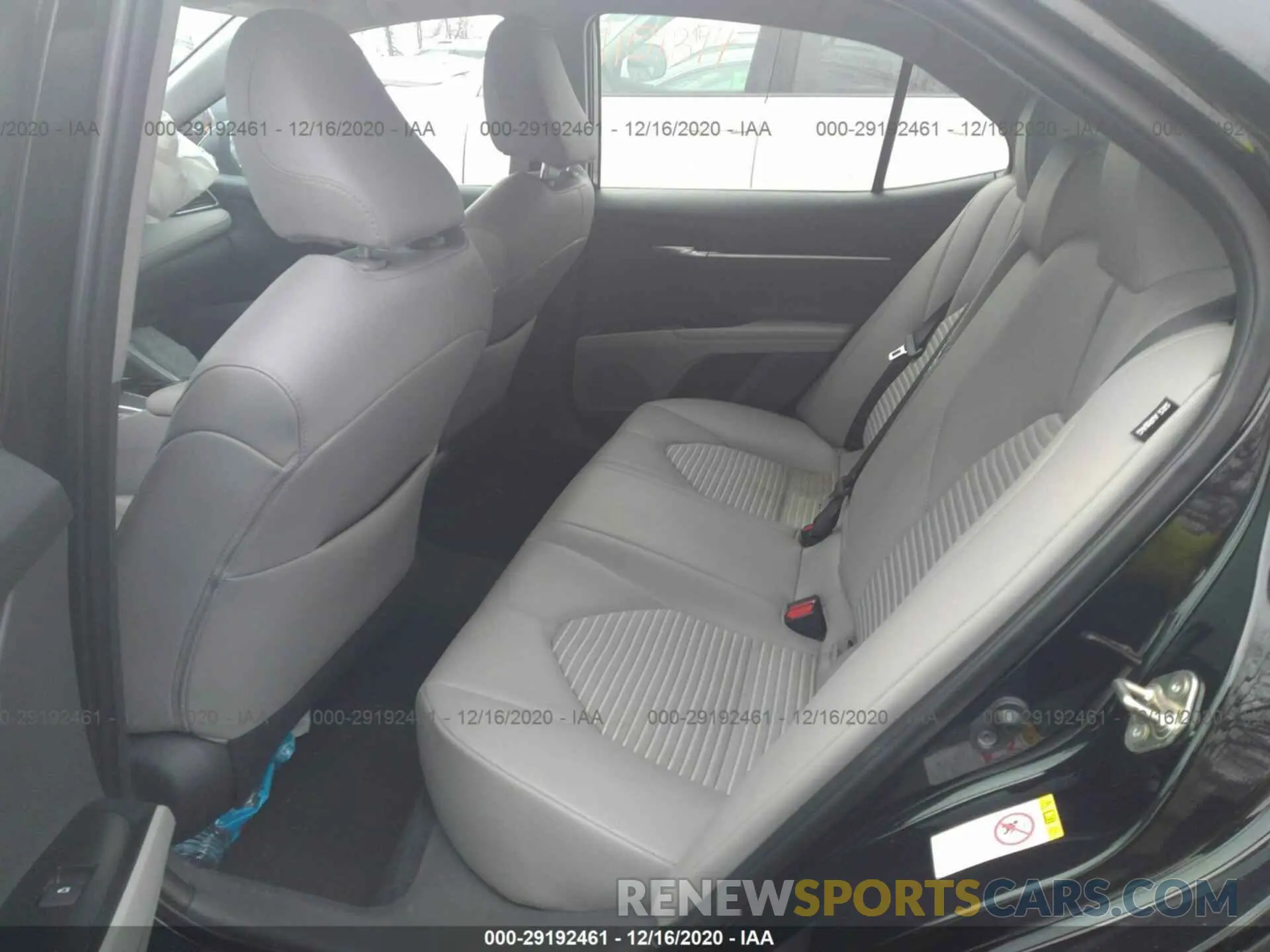 8 Photograph of a damaged car 4T1B11HK6KU187771 TOYOTA CAMRY 2019