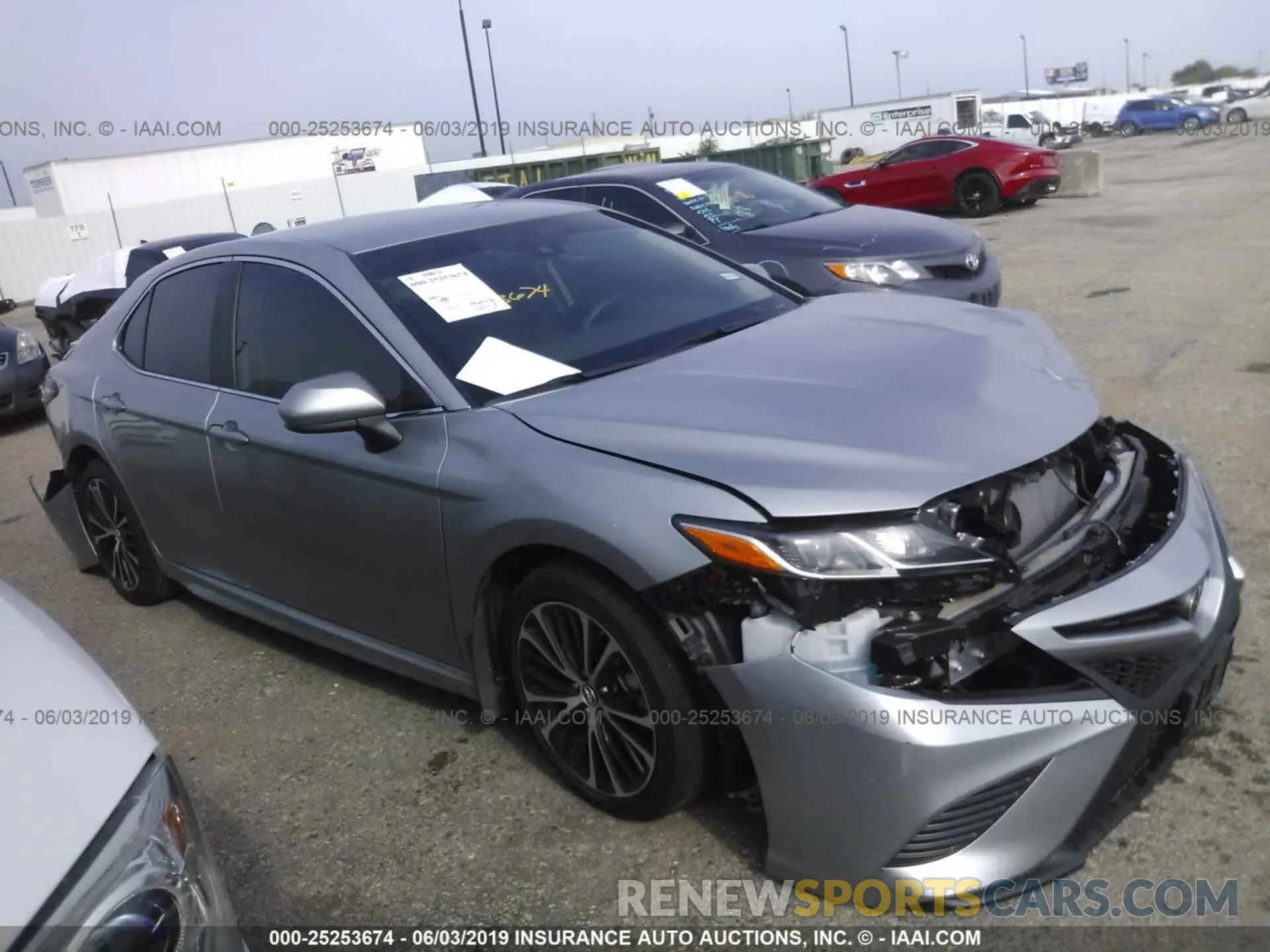 1 Photograph of a damaged car 4T1B11HK6KU195532 TOYOTA CAMRY 2019