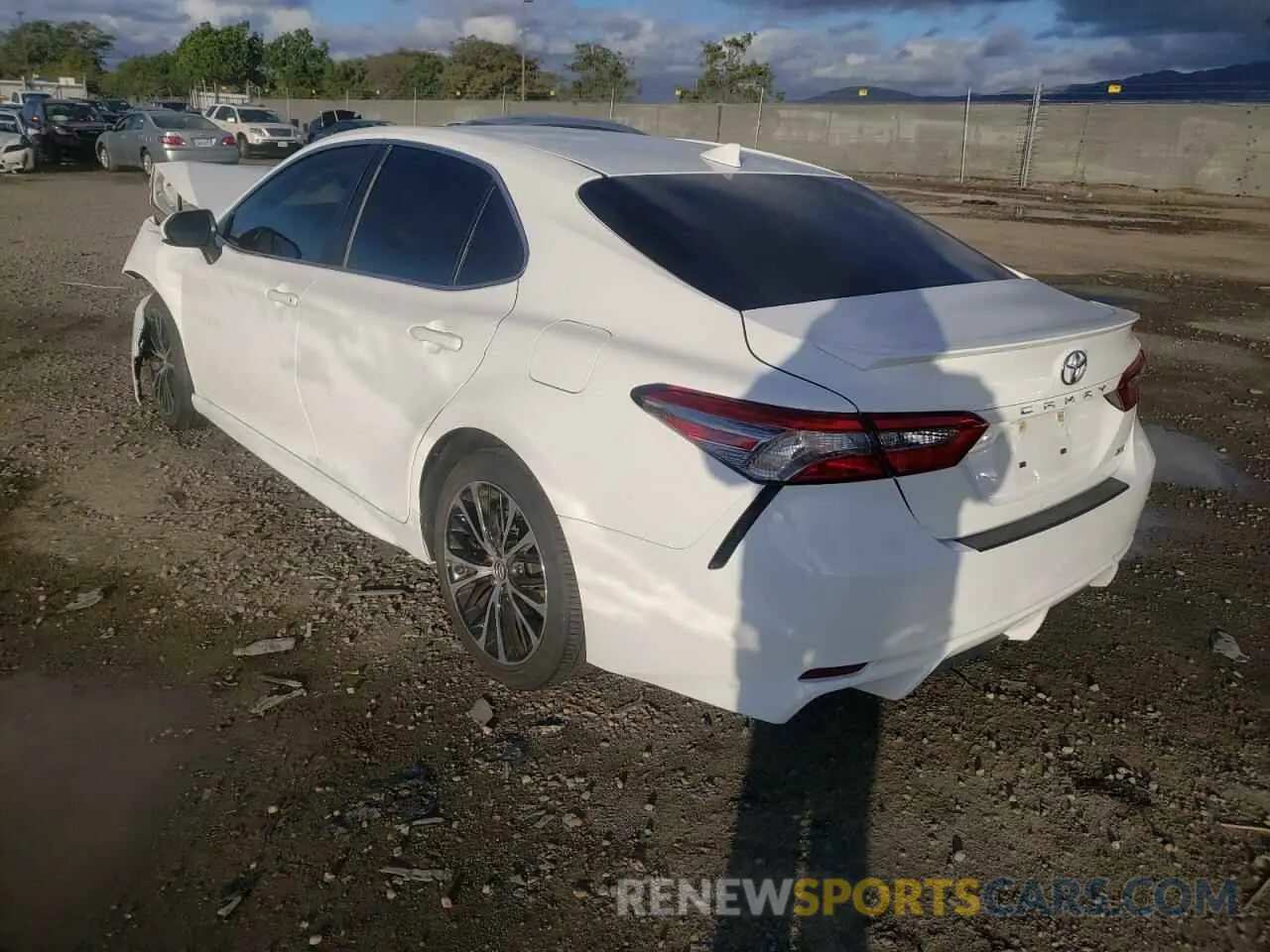 3 Photograph of a damaged car 4T1B11HK6KU201863 TOYOTA CAMRY 2019