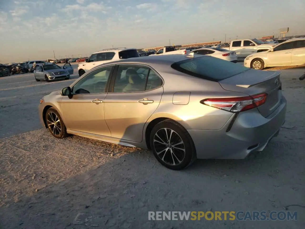 2 Photograph of a damaged car 4T1B11HK6KU204049 TOYOTA CAMRY 2019