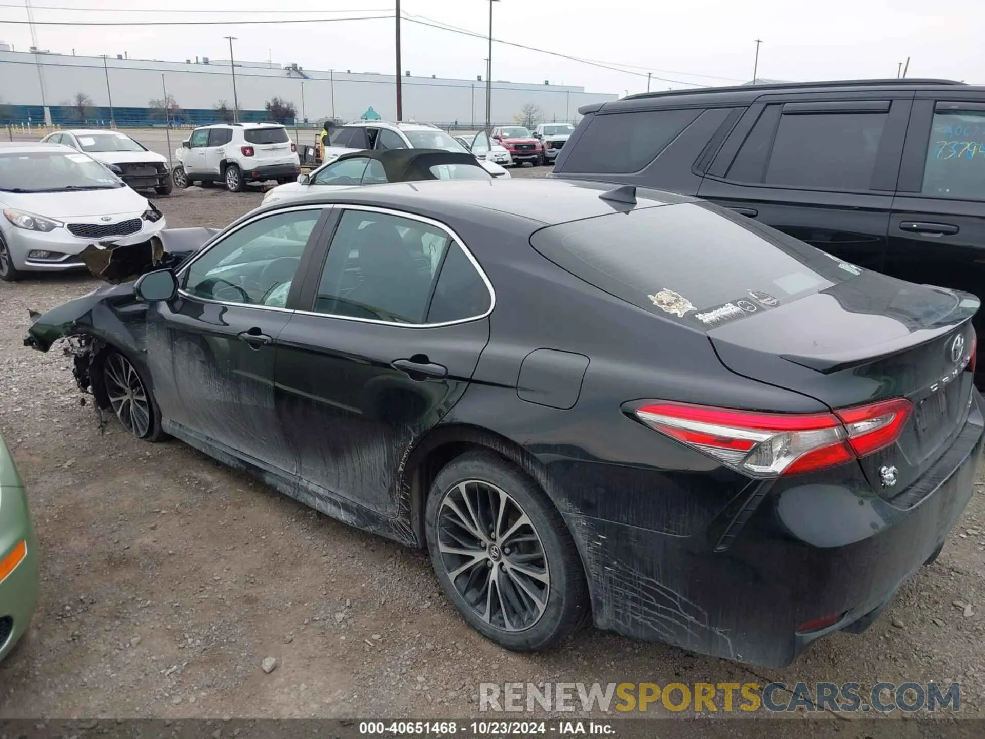 3 Photograph of a damaged car 4T1B11HK6KU210014 TOYOTA CAMRY 2019