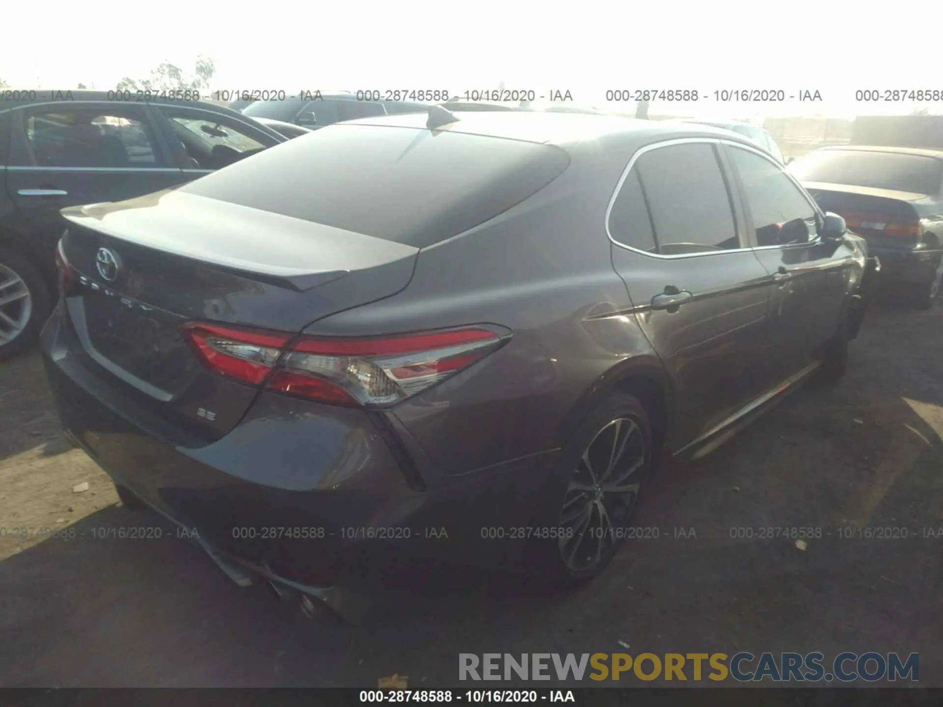 4 Photograph of a damaged car 4T1B11HK6KU212264 TOYOTA CAMRY 2019