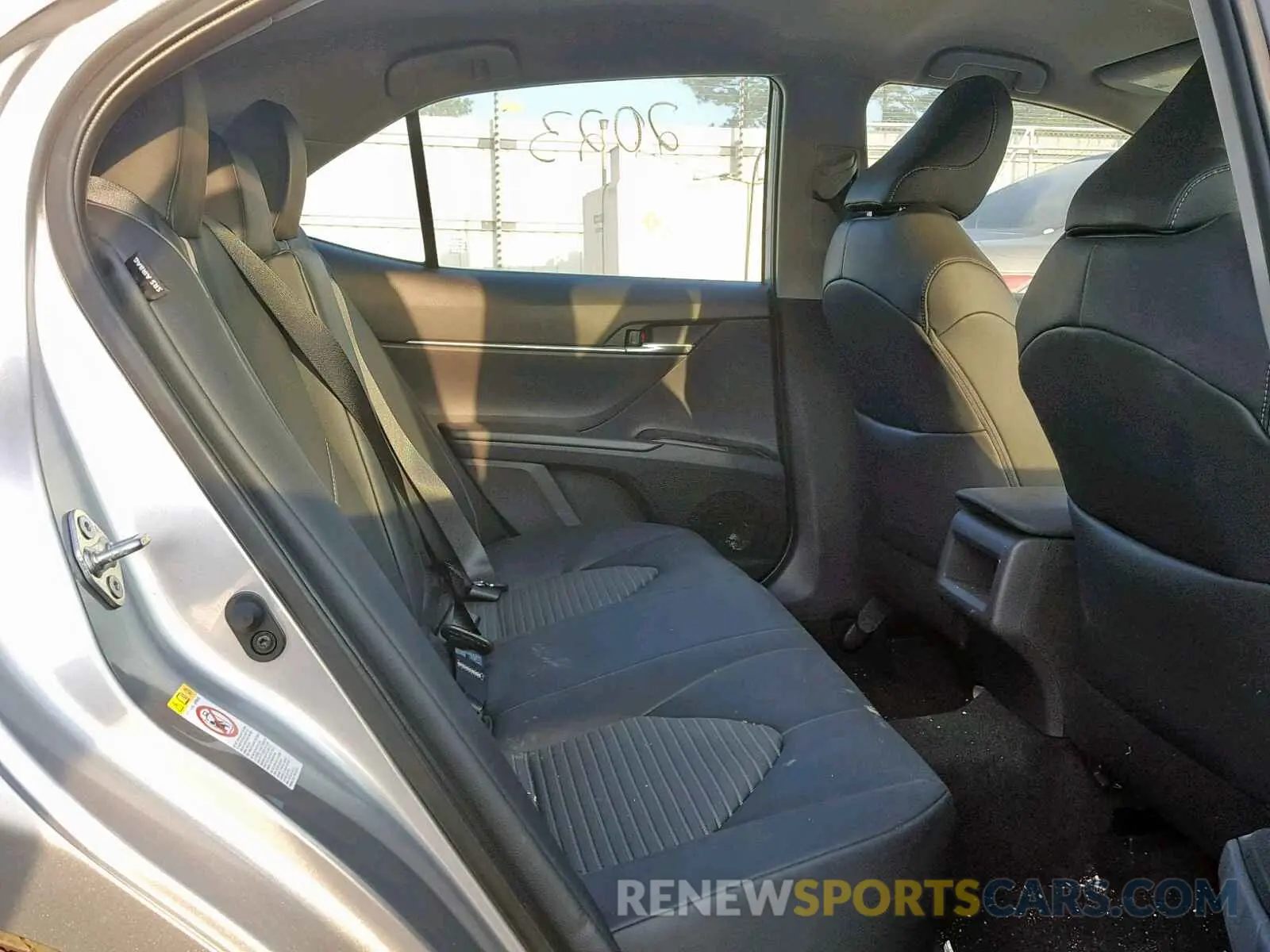 6 Photograph of a damaged car 4T1B11HK6KU218212 TOYOTA CAMRY 2019