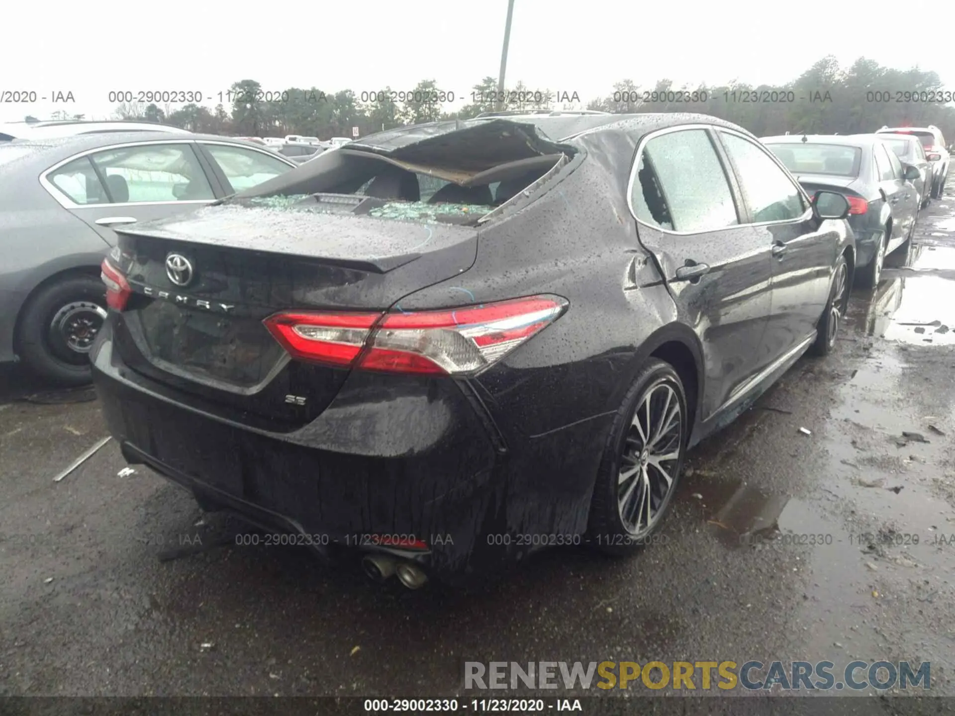 4 Photograph of a damaged car 4T1B11HK6KU220588 TOYOTA CAMRY 2019