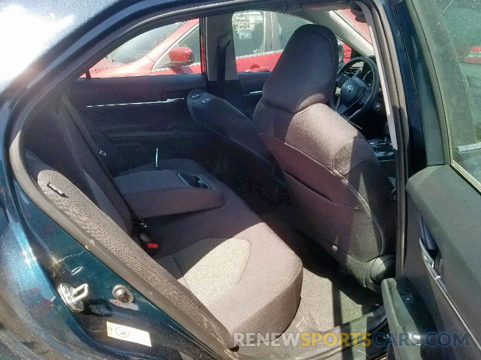 6 Photograph of a damaged car 4T1B11HK6KU234927 TOYOTA CAMRY 2019