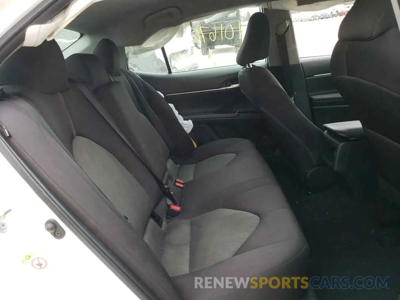 6 Photograph of a damaged car 4T1B11HK6KU241957 TOYOTA CAMRY 2019