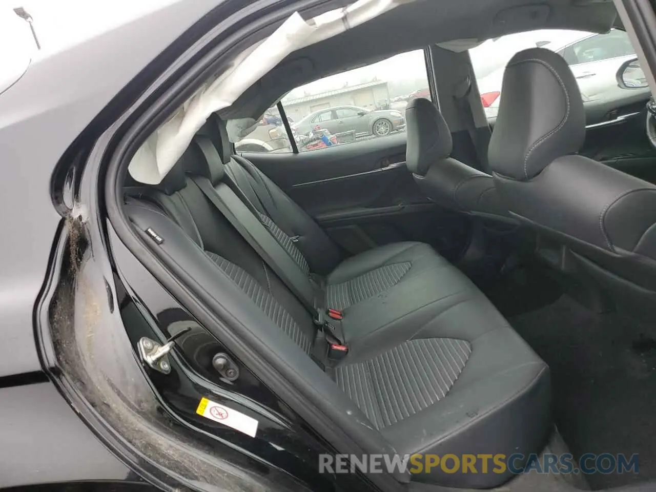 10 Photograph of a damaged car 4T1B11HK6KU244860 TOYOTA CAMRY 2019