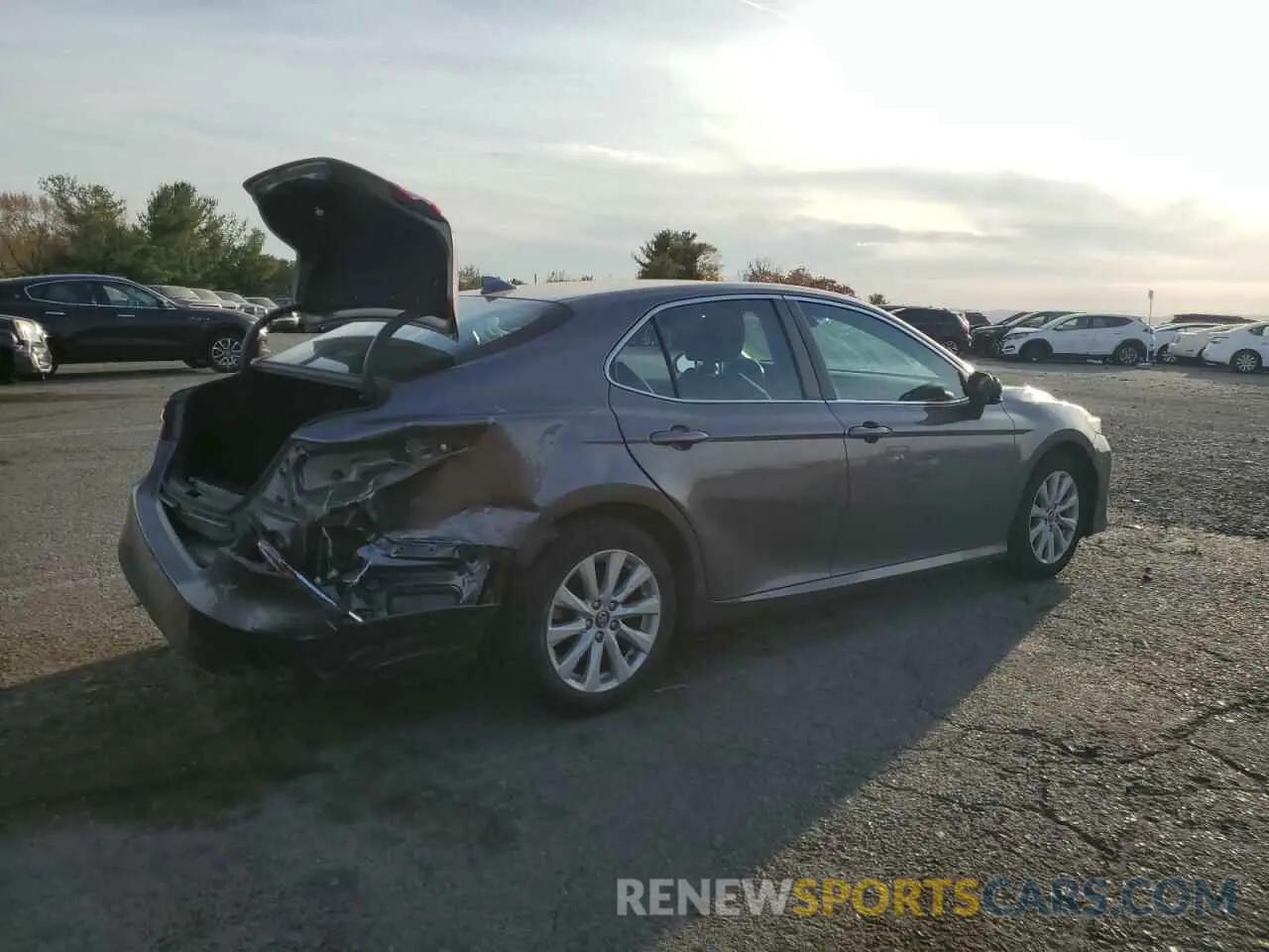 3 Фотография поврежденного автомобиля 4T1B11HK6KU253994 TOYOTA CAMRY 2019