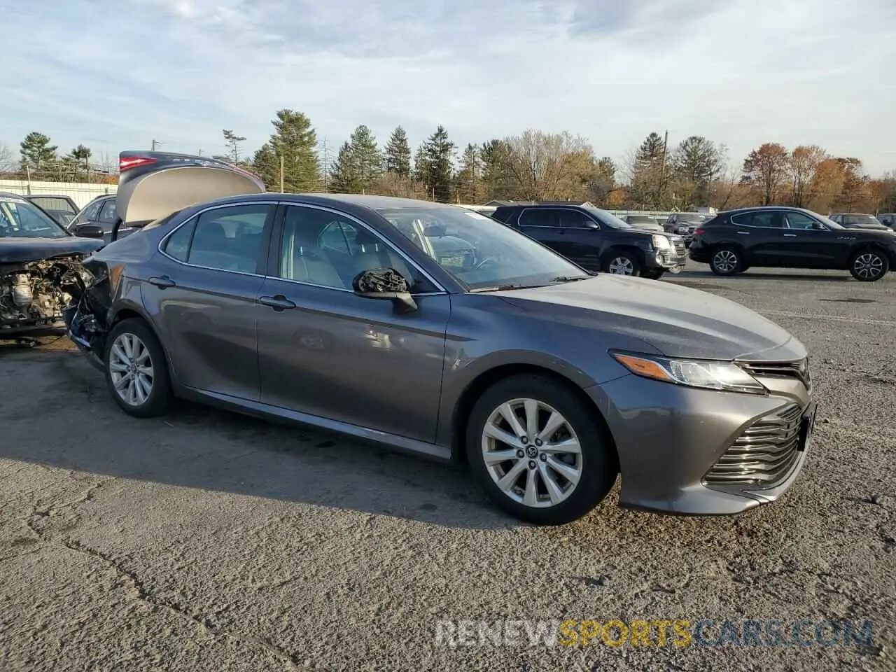 4 Фотография поврежденного автомобиля 4T1B11HK6KU253994 TOYOTA CAMRY 2019