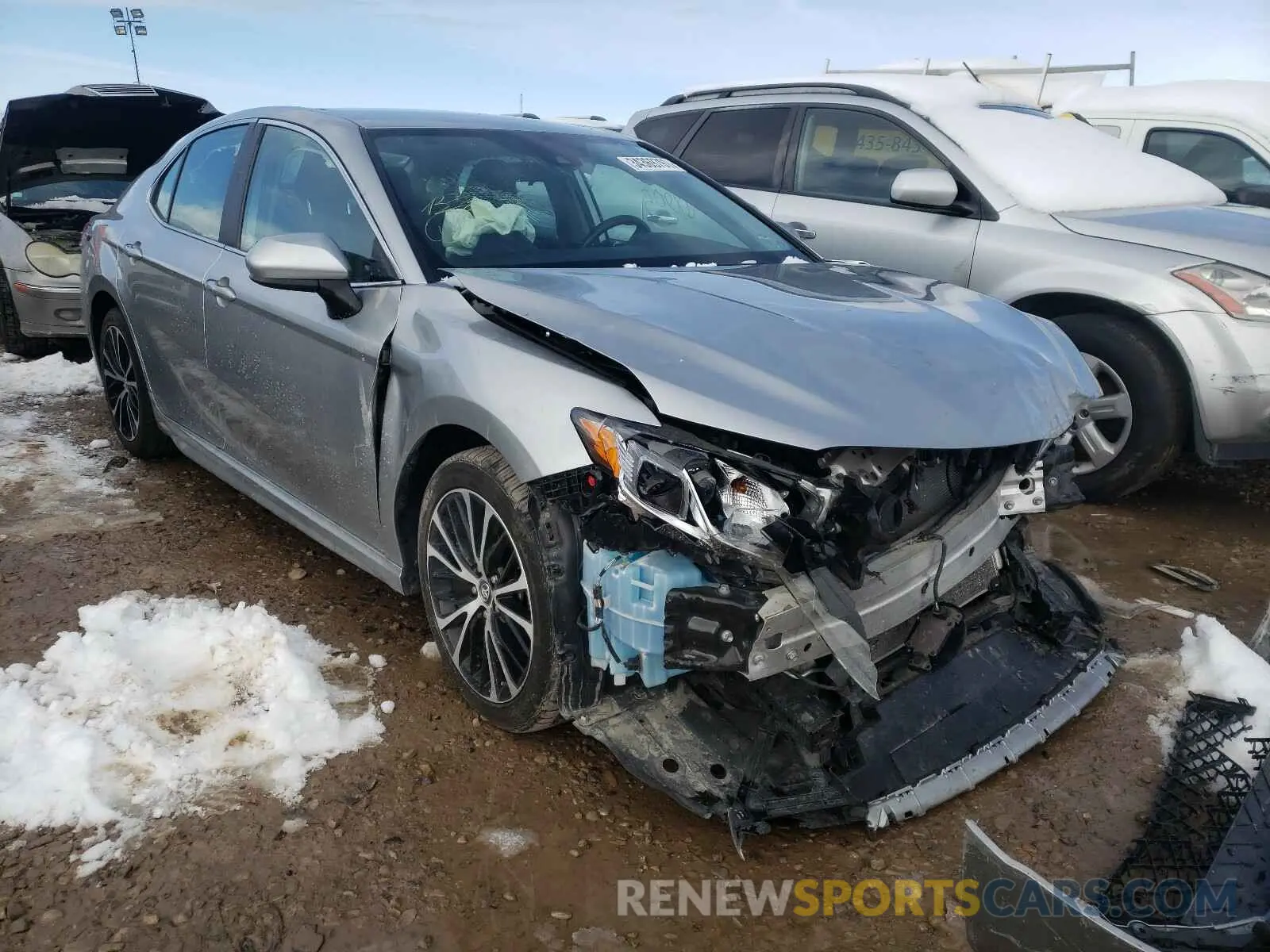 1 Photograph of a damaged car 4T1B11HK6KU254238 TOYOTA CAMRY 2019