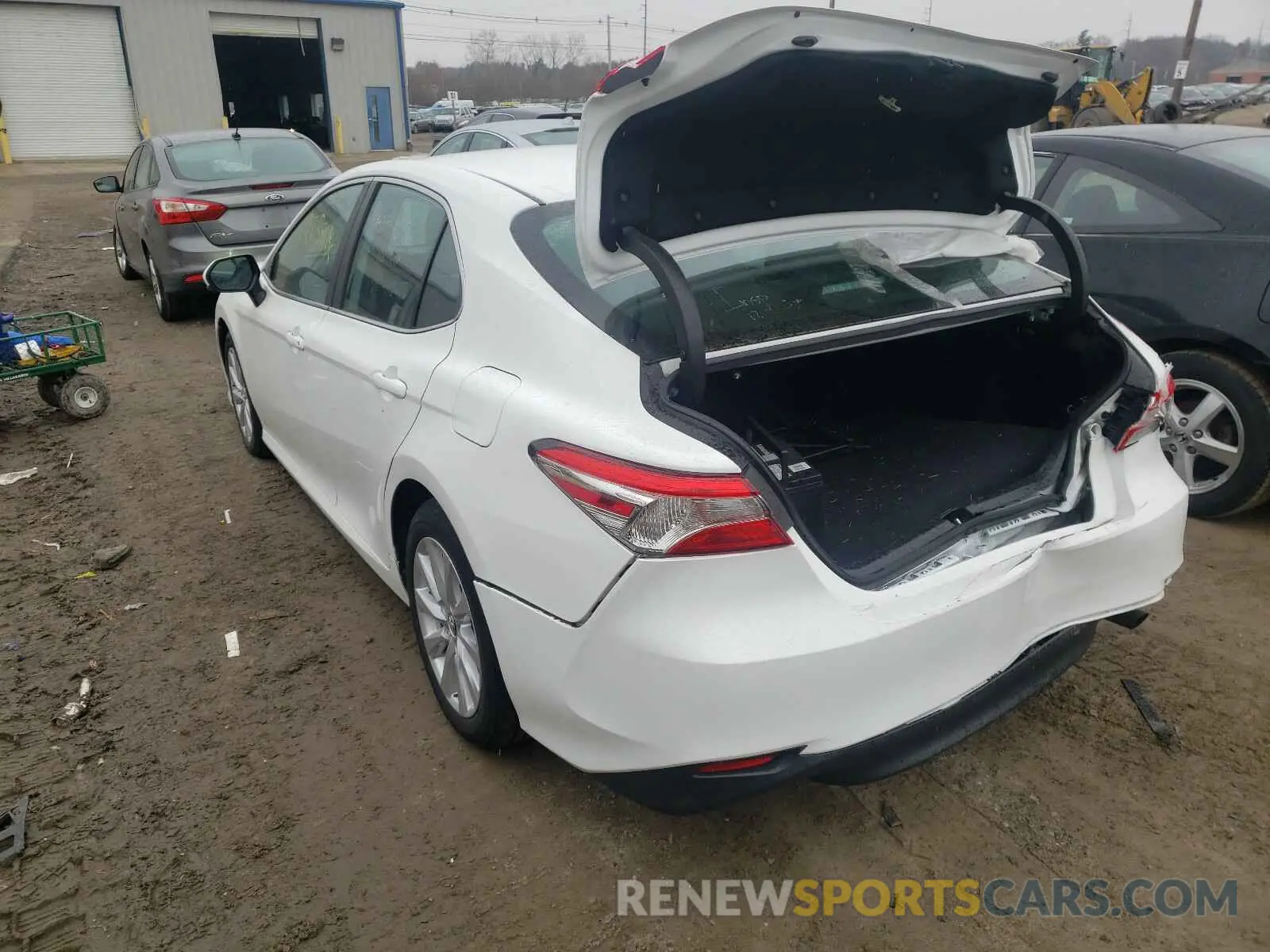 3 Photograph of a damaged car 4T1B11HK6KU255972 TOYOTA CAMRY 2019
