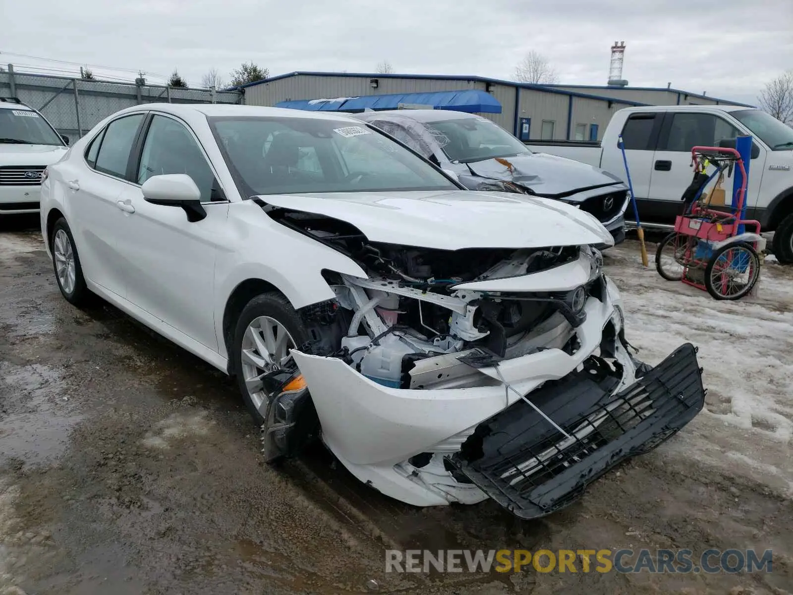 1 Photograph of a damaged car 4T1B11HK6KU257396 TOYOTA CAMRY 2019