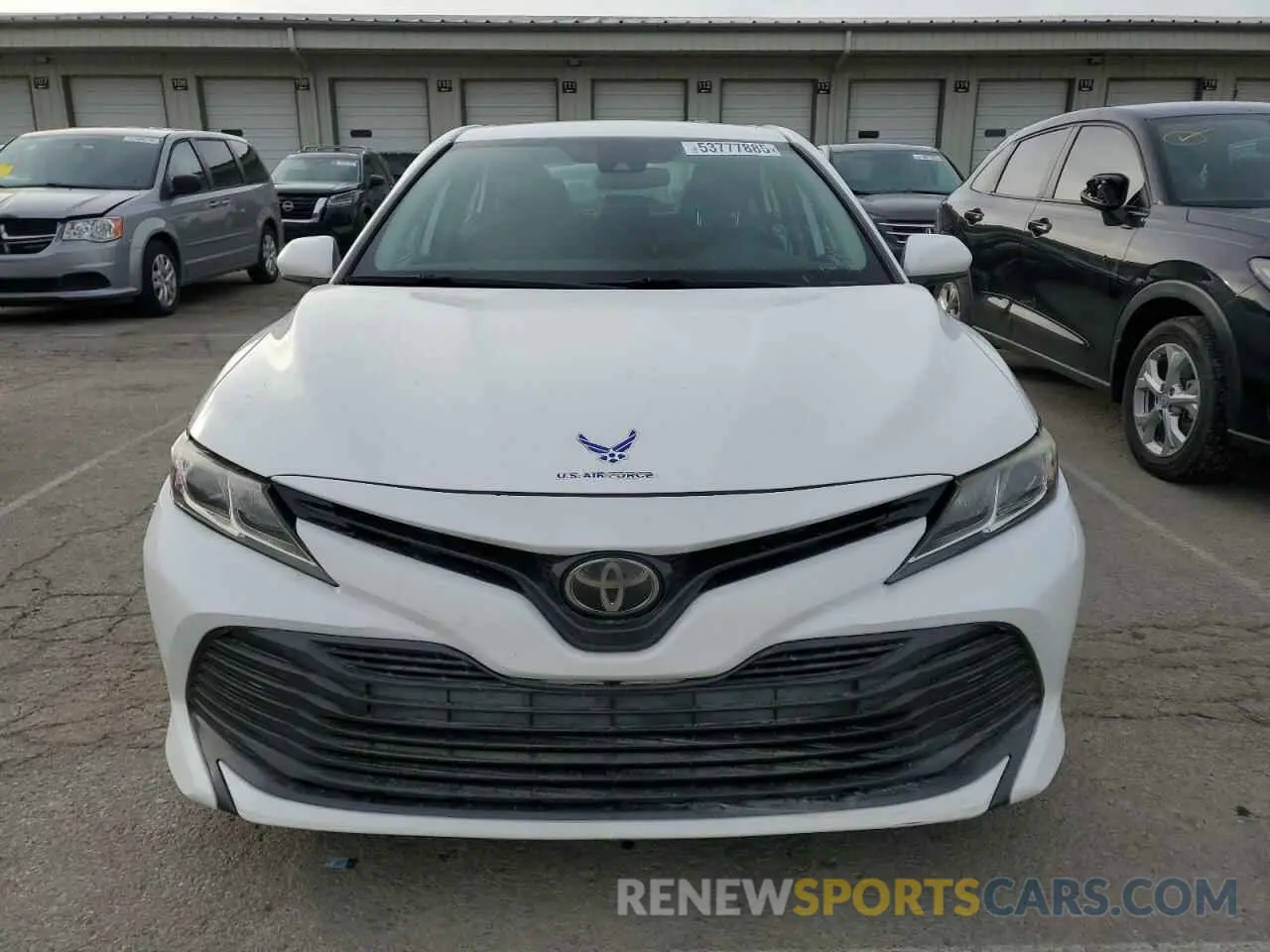 5 Фотография поврежденного автомобиля 4T1B11HK6KU258712 TOYOTA CAMRY 2019