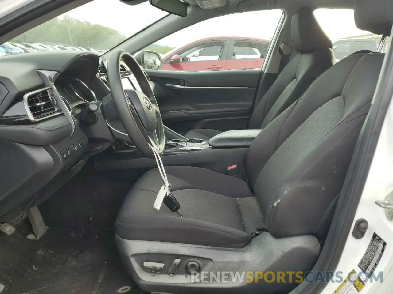 7 Фотография поврежденного автомобиля 4T1B11HK6KU258712 TOYOTA CAMRY 2019